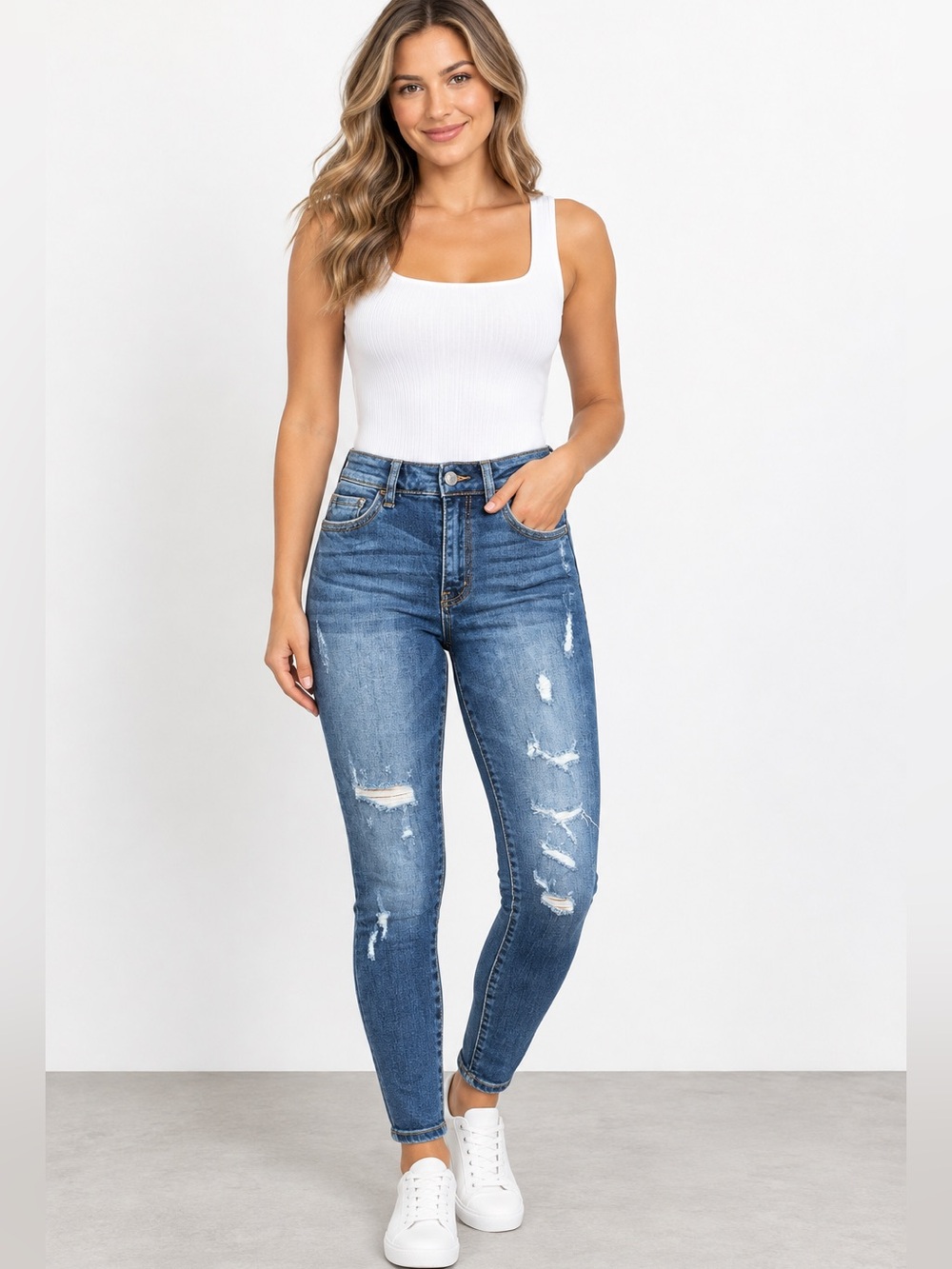 Vervet Haylie High Rise Skinny Distressed Jeans Women’s Size 26 NWT